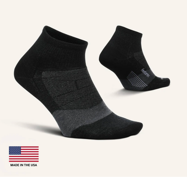 Feetures Merino 10 Ultra Light Quarter -Black -Small