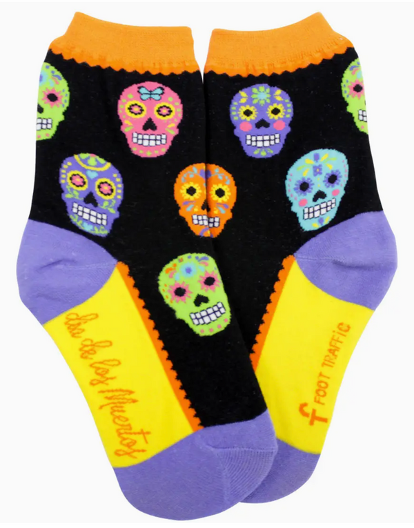 Youth Skulls Crew Sock -Size 12-5Y