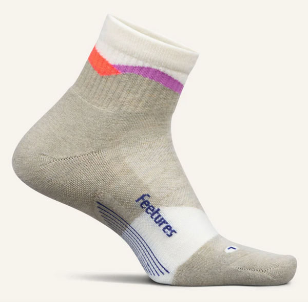 Feetures Trail Max Cushion Quarter Sock -Mountain High Cream -Small