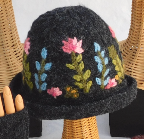 Hand Knit Floral Bucket Hat -Charcoal