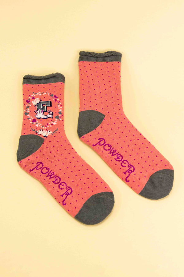 A-Z Alphabet Monogram Letter Ankle Socks: O